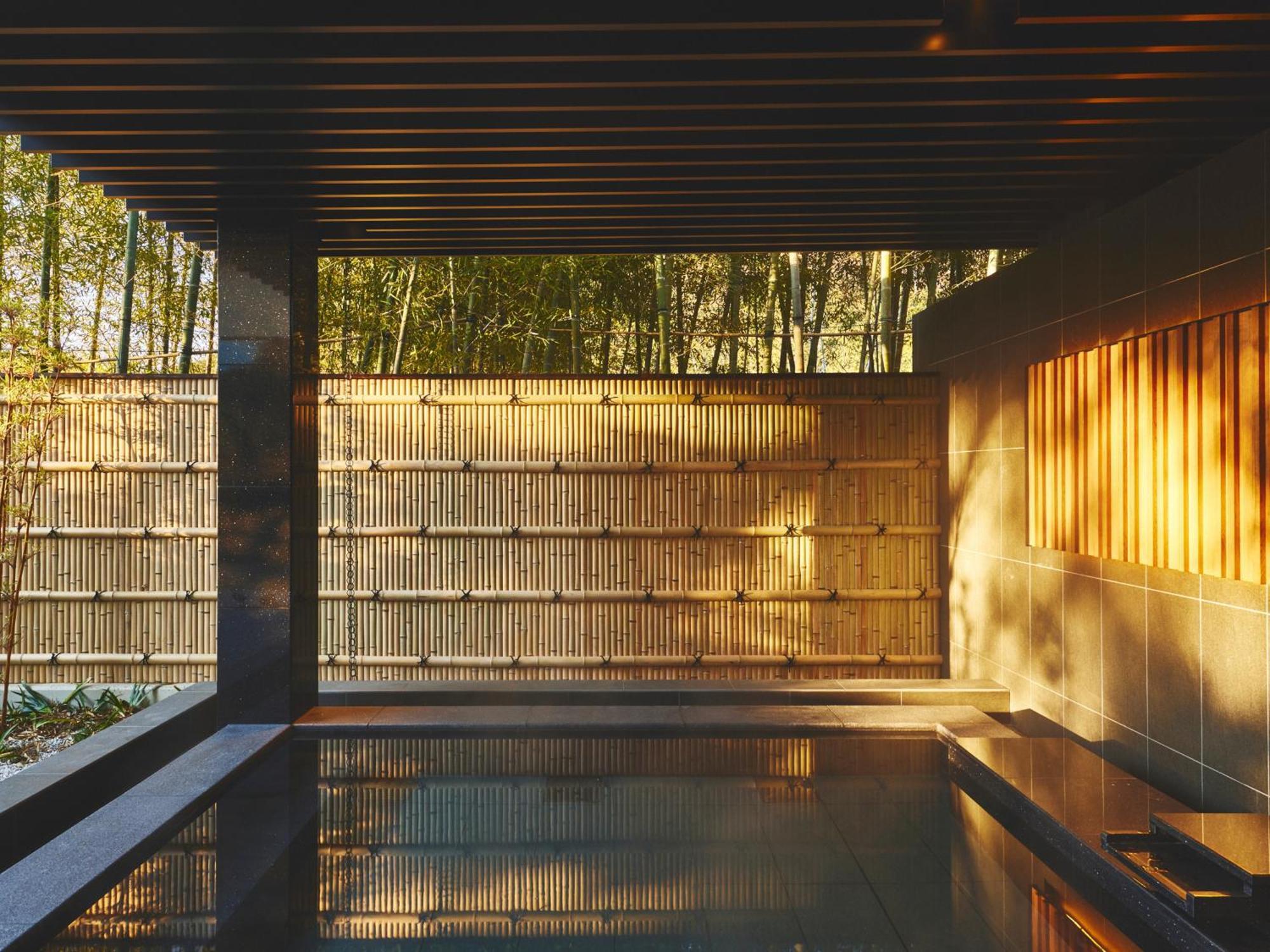 Hotel Indigo Inuyama Urakuen Garden, an IHG Hotel Bagian luar foto